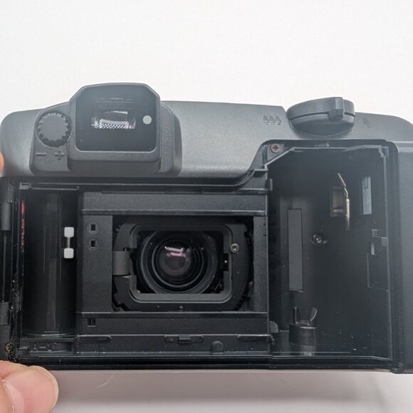 Pentax Espio 105S 35mm Film Camera 38mm-105mm AF Pentax Zoom Lens - TESTED - Picture 7 of 7